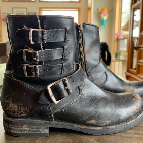 frye veronica belted